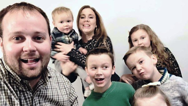 Josh Duggar Prevented From Seeing His 6 Kids After Being Arrested on Child Pornography Charges