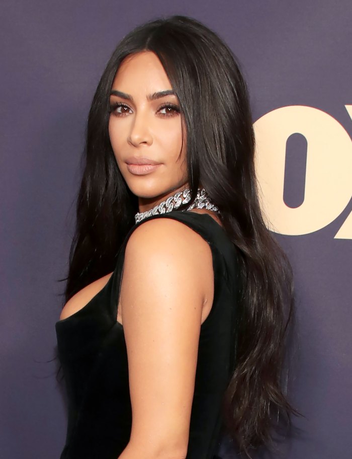 Kim Kardashian aborda acusações de que não paga sua equipe