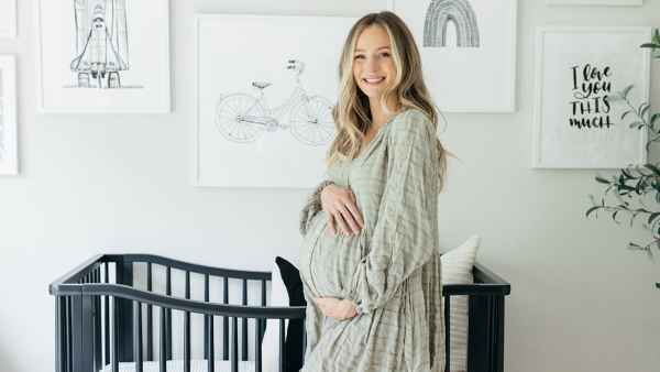 Lauren Bushnell Lane Maternity Shoot Nursery