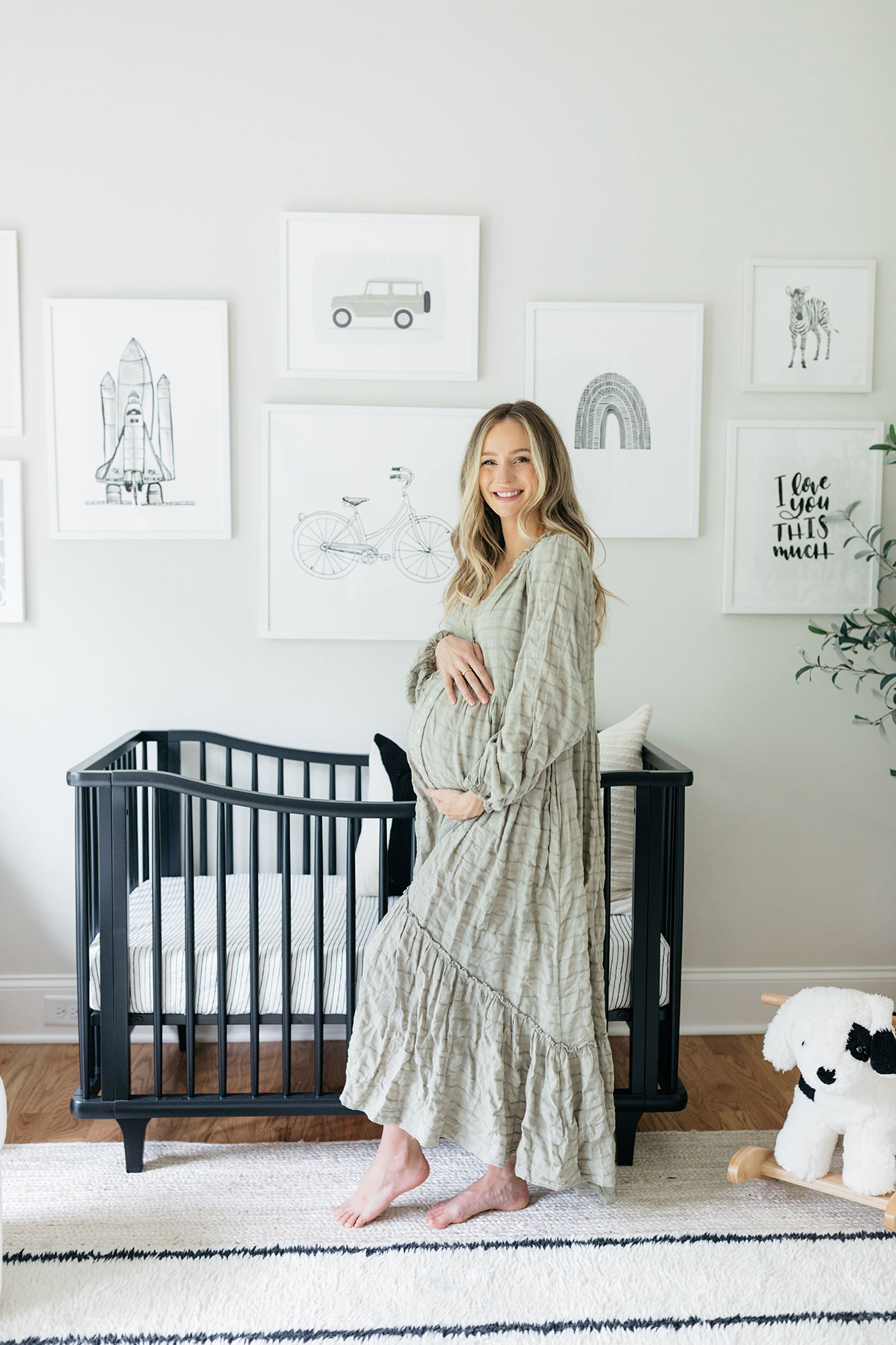 Lauren Bushnell Lane Maternity Shoot Nursery