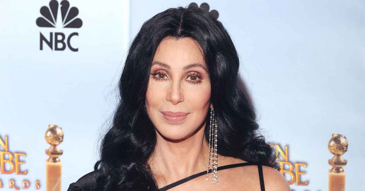 Look-Back-Cher-Most-Memorable-Fashion-Moments-Feature.jpg?crop=0px%2C45px%2C1555px%2C816px&resize=1200%2C630&quality=40&strip=all
