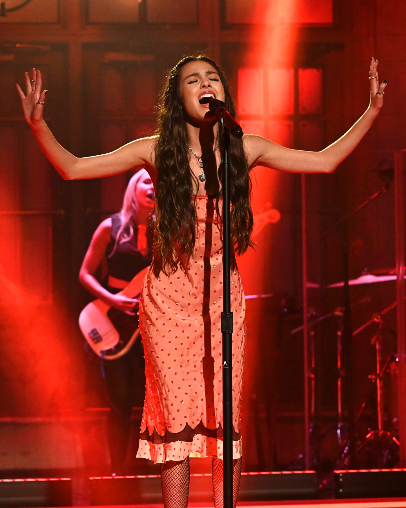 Olivia Rodrigo Makes ‘Emotional’ ‘Saturday Night Live’ Debut Watch
