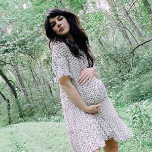 Pregnant Shenae Grimes-Beech Is Battling Prenatal Depression: ‘Hit Me Like a Ton of Bricks'