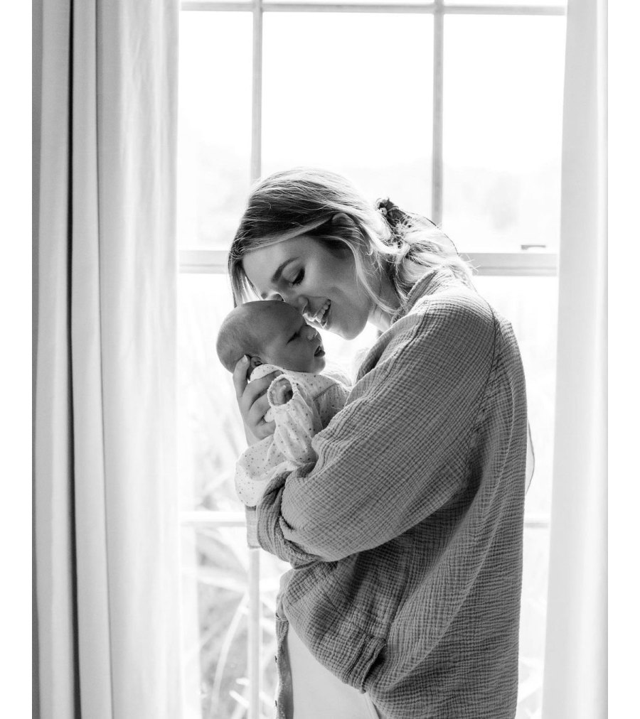 Sadie Robertson and Christian Huff Share Family Photos With 2-Week-Old Daughter Honey 7