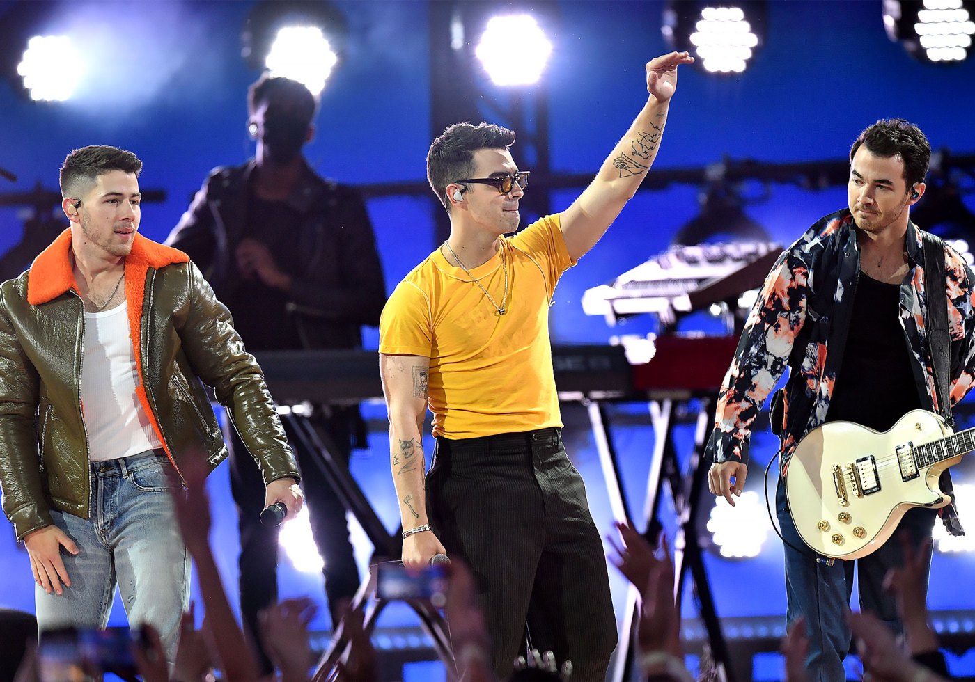 Billboard Music Awards 2021: Jonas Brothers Perform Medley