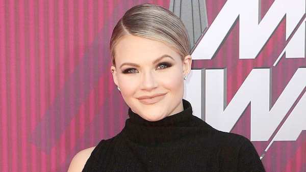 Witney Carson Whats My Diaper Bag