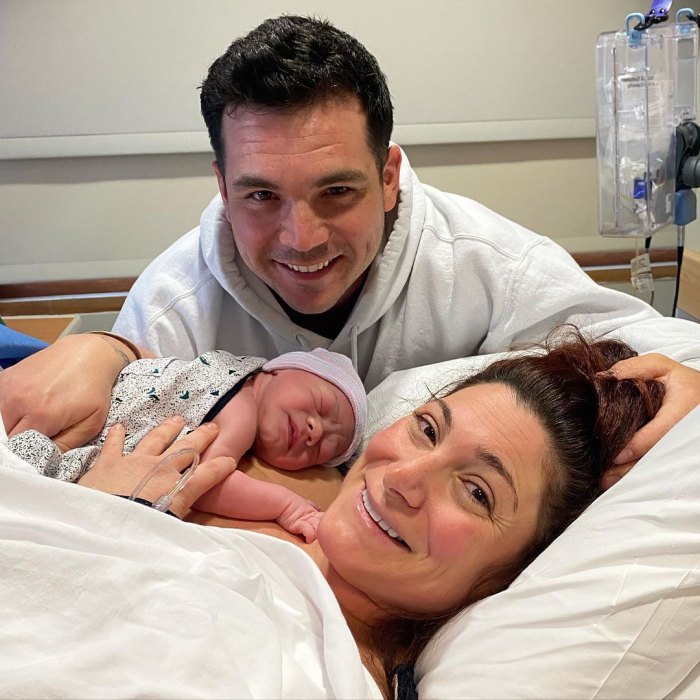 Deena Cortese de Jersey Shore da a luz, da la bienvenida al bebé número 2 con su esposo Christopher Buckner