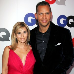 Alex Rodriguez Reunites With Ex-Wife Cynthia Scurtis 2 Months After Jennifer Lopez Split: 'World Class Mommy'