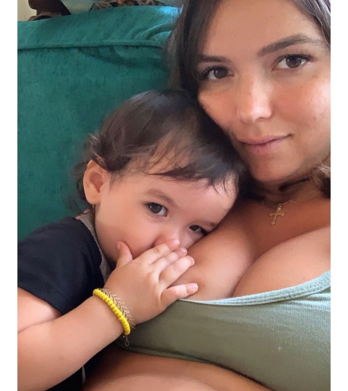 Bekah Martinez revela que ha terminado de amamantar a su hija de 2 años, Ruth 2