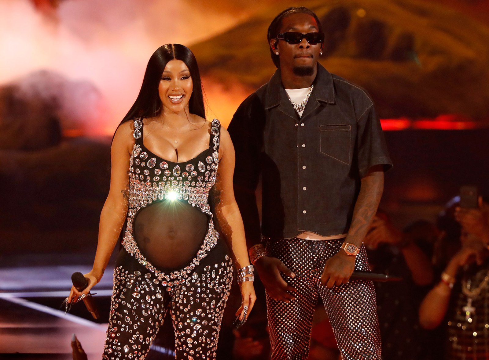 Cardi B Is Pregnant Debuts Baby Bump on Stage With Offset at BET Awards