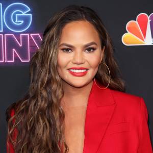 Chrissy Teigen’s Extensions Expert Shares Her Top Styling Secrets