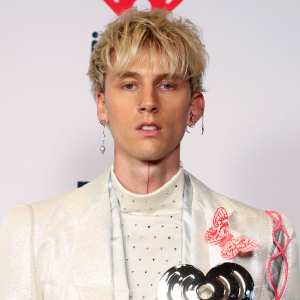 Did Machine Gun Kelly Get Extensions?