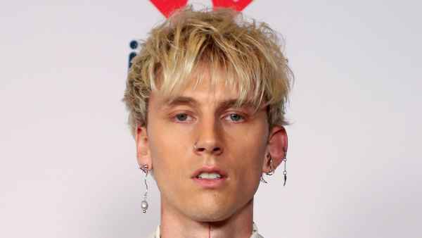 Did Machine Gun Kelly Get Extensions?