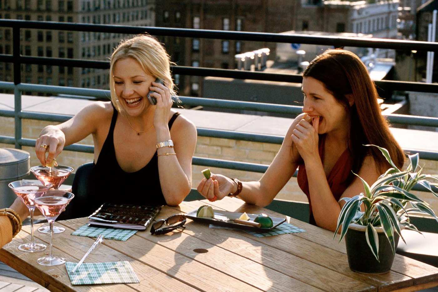 Kate Hudson, Kathryn Hahn Reunite 18 Years After 'How to Lose a Guy