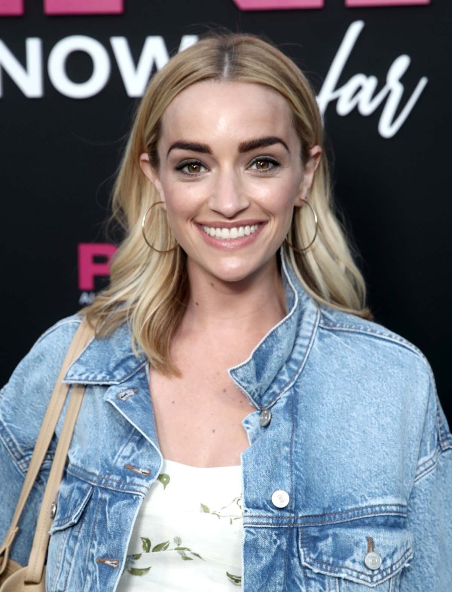 Ginny Georgia Cast Who They Are Dating Off Set