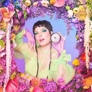 Here’s How to Shop Halsey’s Favorite Beauty Products
