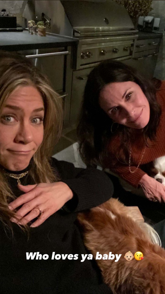 Jennifer Aniston Shows Ridiculously Special Courteney Cox Some Birthday Love