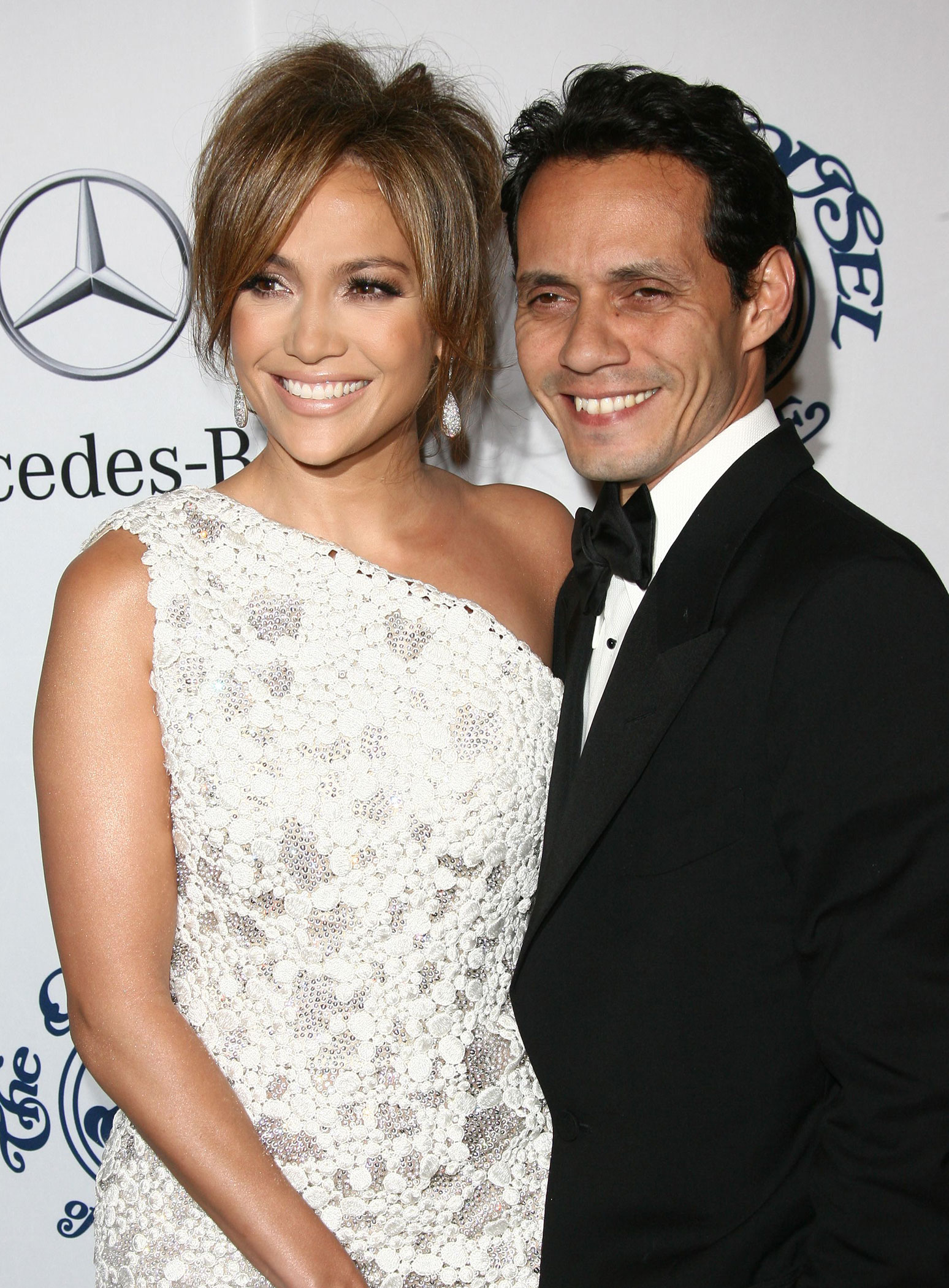 Jennifer Lopez Celebrates Ex-Husband Marc Anthony on Fathers image