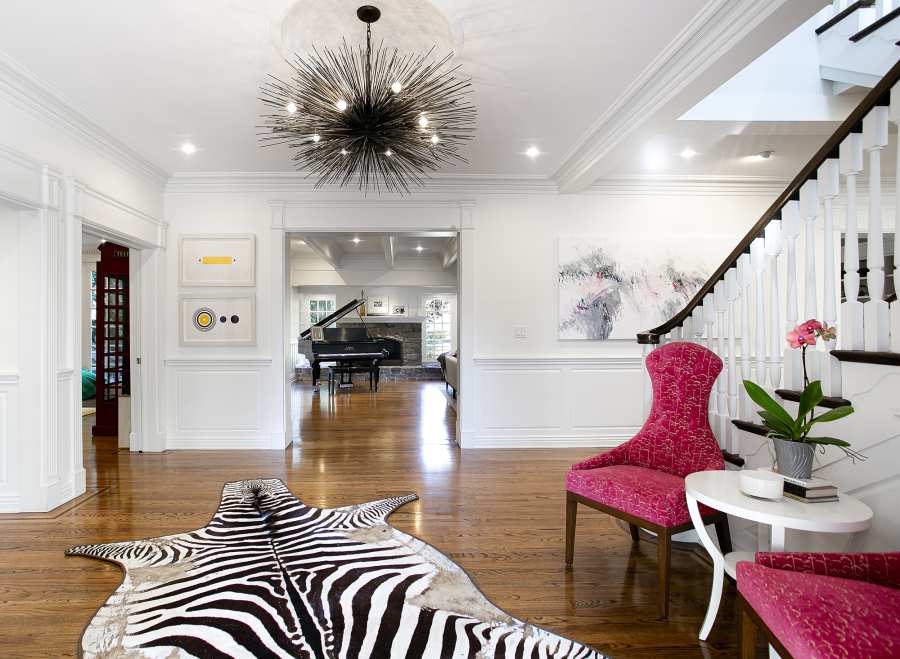 Kelly Clarkson Moves Into New Home Post-Divorce 