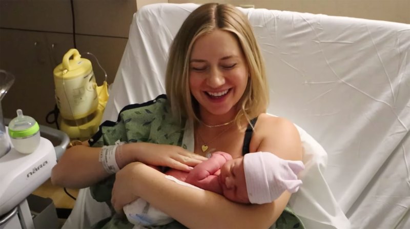 Lauren Burnham and Arie Luyendyk Jr Share 1st Photos of Newborn Twins Vlog 01