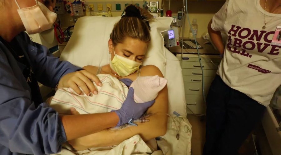 Lauren Burnham and Arie Luyendyk Jr Share 1st Photos of Newborn Twins Vlog 02