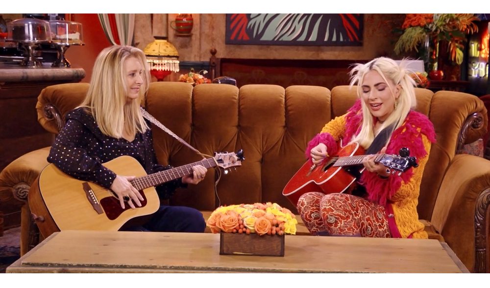 Lisa Kudrow Panicked Ahead Smelly Cat Performance Friends Reunion