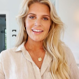 Madison LeCroy’s Cure for Tech Neck, Dry Skin and Chapped Lips