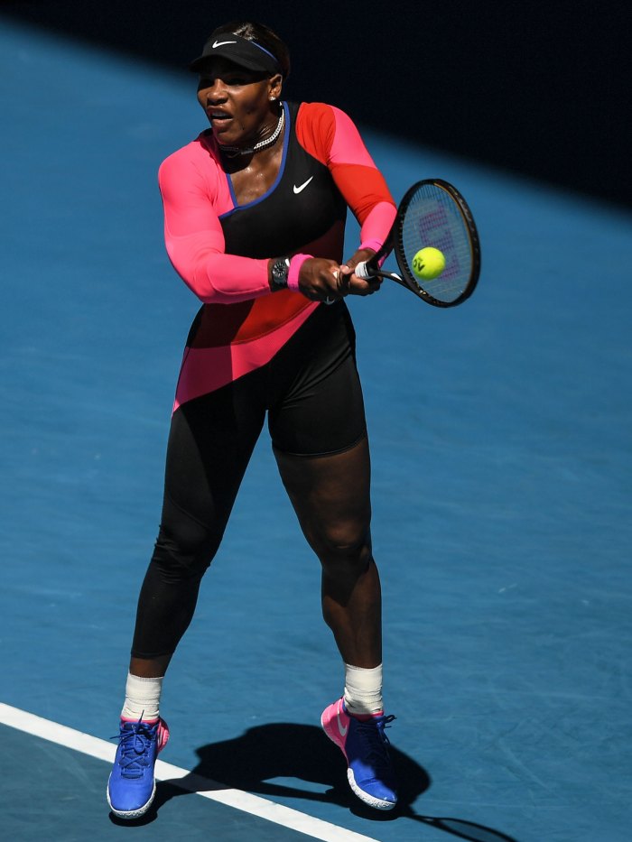 Olympia Ohanian luce una versión mini del atuendo de tenis de Serena Williams