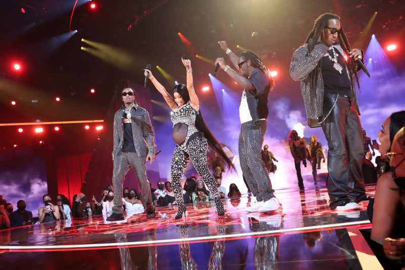 Pregnant Cardi B and Offset Perform at 2021 BET Awards 2