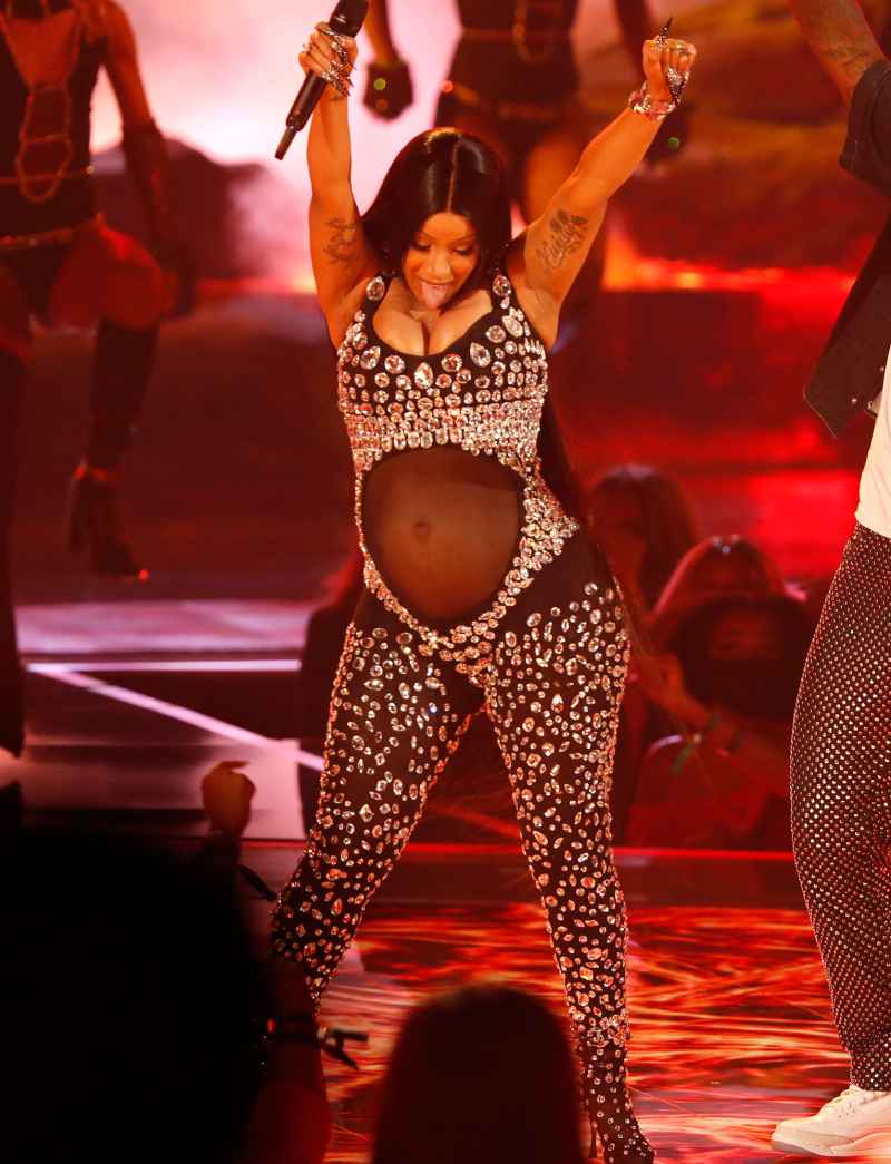 Pregnant Cardi B and Offset Perform at 2021 BET Awards 3