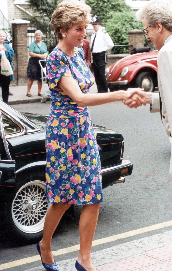 Cómo la naturaleza 'cariñosa' de la princesa Diana informó sus elecciones de atuendo