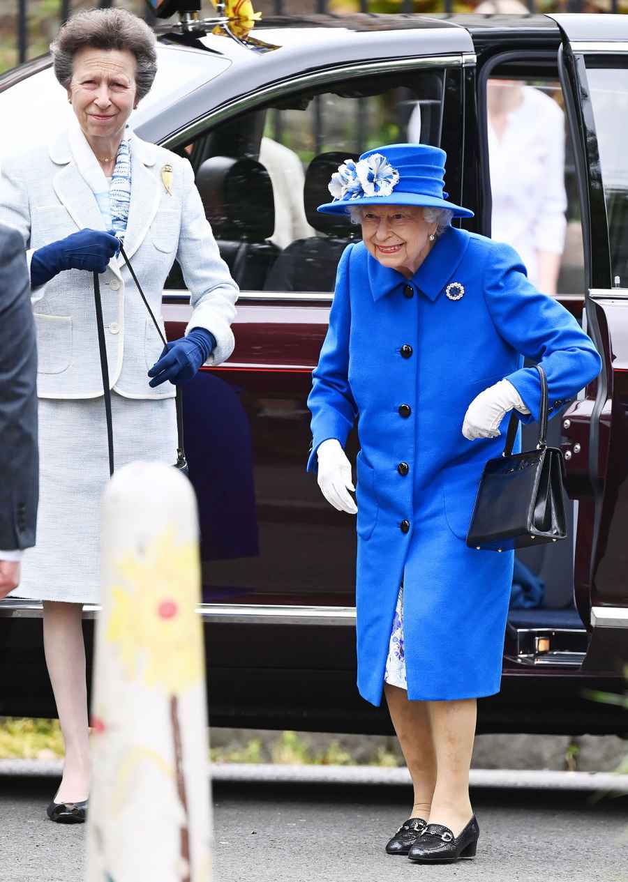 Queen Elizabeth, Princess Anne Have Mother-Daughter Outing in Scotland: Pics