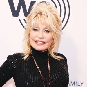 The Hilarious Reason Dolly Parton Sleeps With a Full Face of Makeup