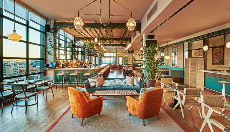 The Hoxton Chicago Buzzzz-o-Meter What Hollywood Buzzing About This Week