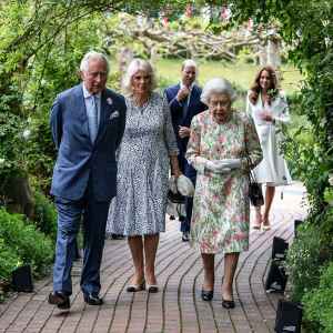 The Queen Charles William Kate Reunite Public After Philips Funeral