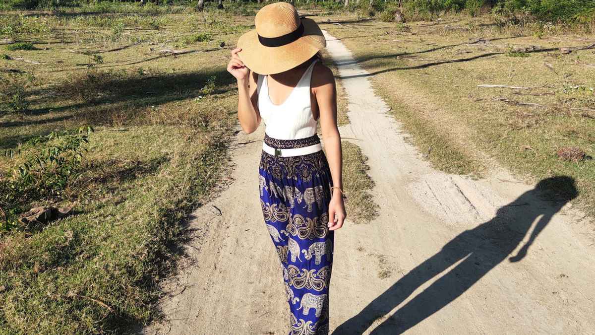 These-Harem-Pants-Might-Be-Comfier-Than-Your-Favorite-Pair-Joggers