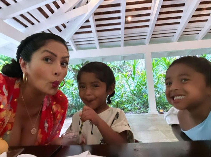 Vanessa Bryant and Daughters Vacation in Jamaica With Late Kobe Bryant Family 8