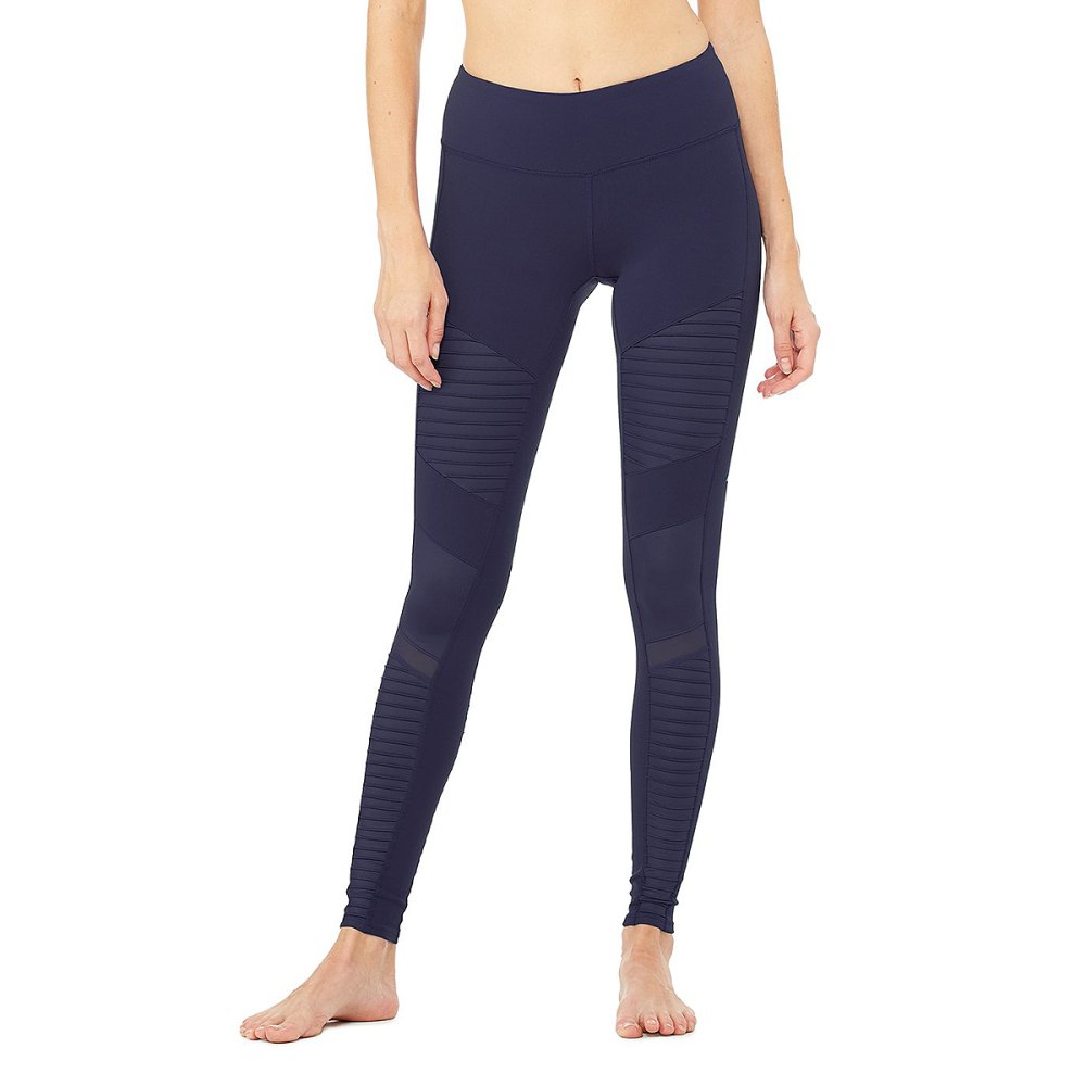 Alo Yoga Has So Many Bestsellers on Sale Right Now