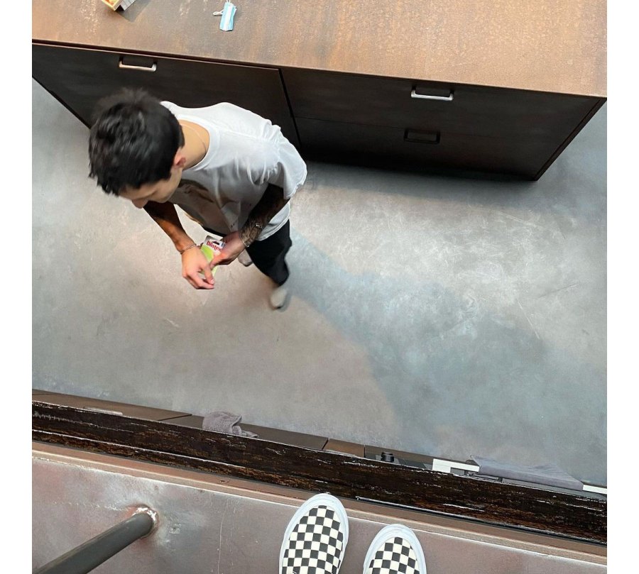 Ariana Grande Shares Adorable Photos From Her Netherlands Honeymoon With Dalton Gomez 4