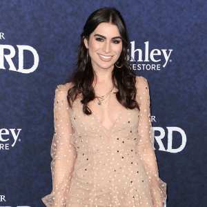 Bachelor Pregnant Ashley Iaconetti Reveals Due Date Throwing Up