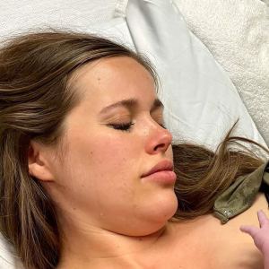 Counting On’s Jessa Duggar’s 3 Children Meet Newborn Sister Fern: Video