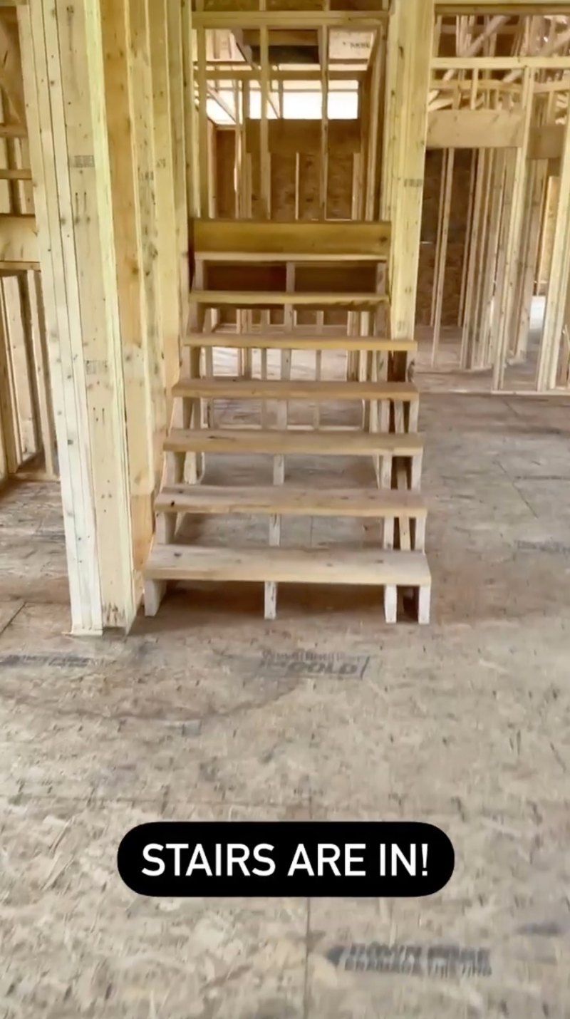 Inside Teen Mom 2's Kailyn Lowry's Home Build for 4 Kids: Photos Second Story