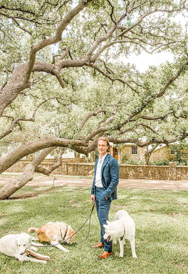 James Van Der Beek Wife Kimberly Take Family Photos Texas Home With 5 Kids