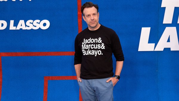Jason Sudeikis Supports England Black Soccer Players at Ted Lasso Premiere With Meaningful Sweatshirt