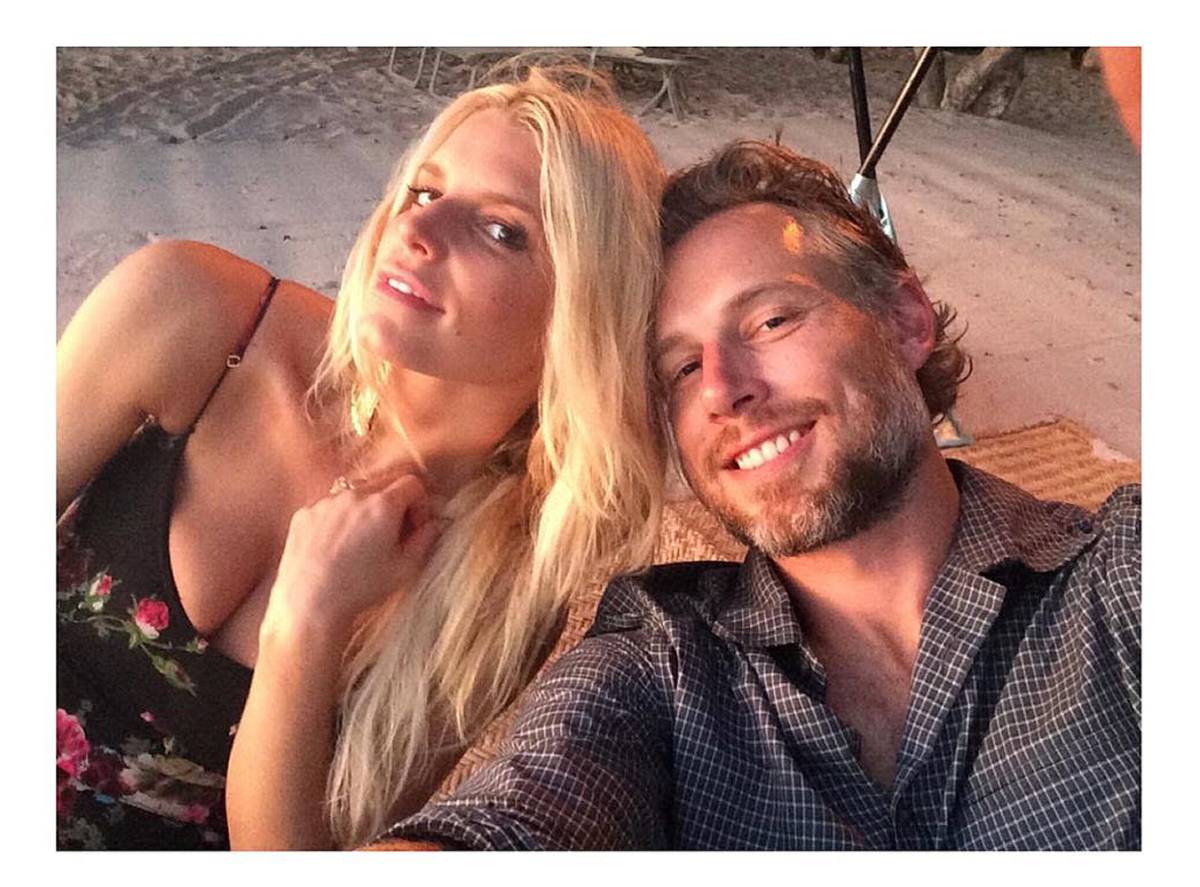 Jessica Simpson Marries Former NFL Tight End Eric Johnson in