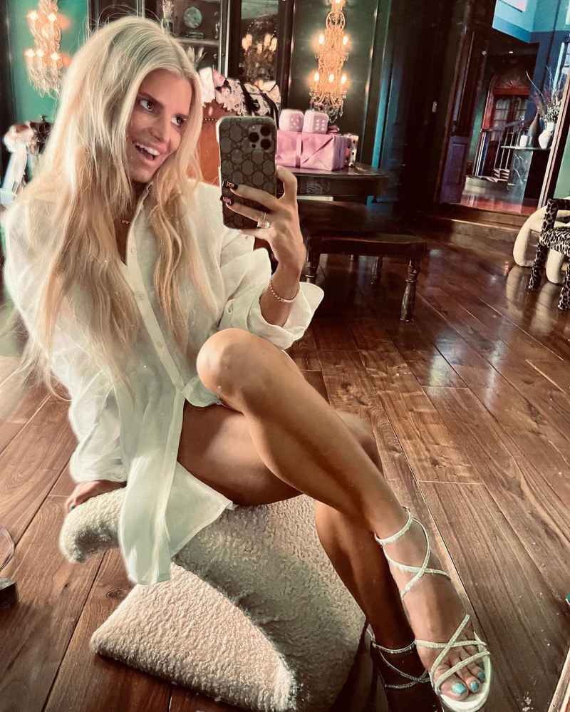 Jessica Simpson’s Incredibly Toned Legs A Photo Tribute