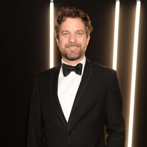 Joshua Jackson Buys Childhood Home Daughter Now Sleeps His Former Bedroom