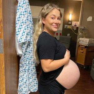 Memory Lane! Revisit Shawn Johnson East's Baby Bump Photos