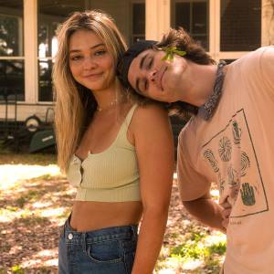 Outer Banks Chase Stokes Relationship With Costar Madelyn Cline
