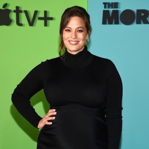 Pregnant Ashley Graham Shows Bare Baby Bump in Cowgirl-Inspired Maternity Shoot